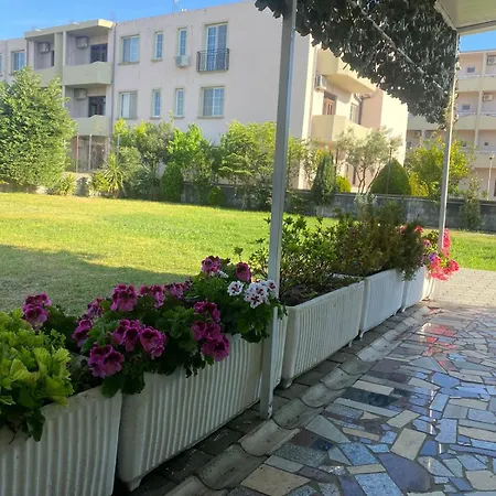 Leos House * Velipojë